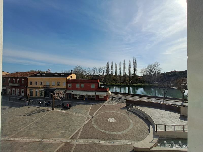 Die Piazza 1° Maggio vom Hotel aus