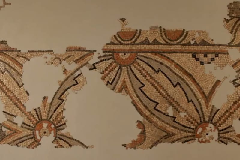 Ein Bodenmosaik der Kathedrale