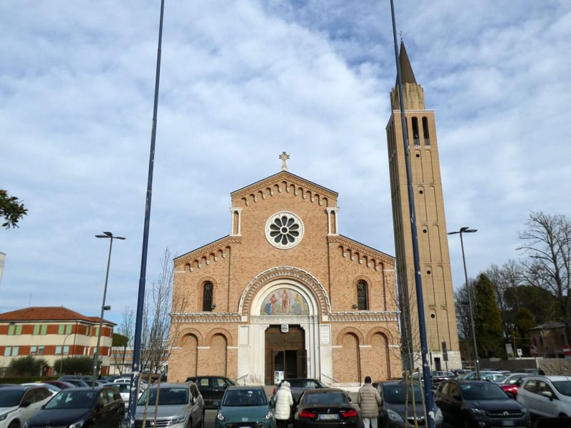 Die Kirche San Giovanni Battista